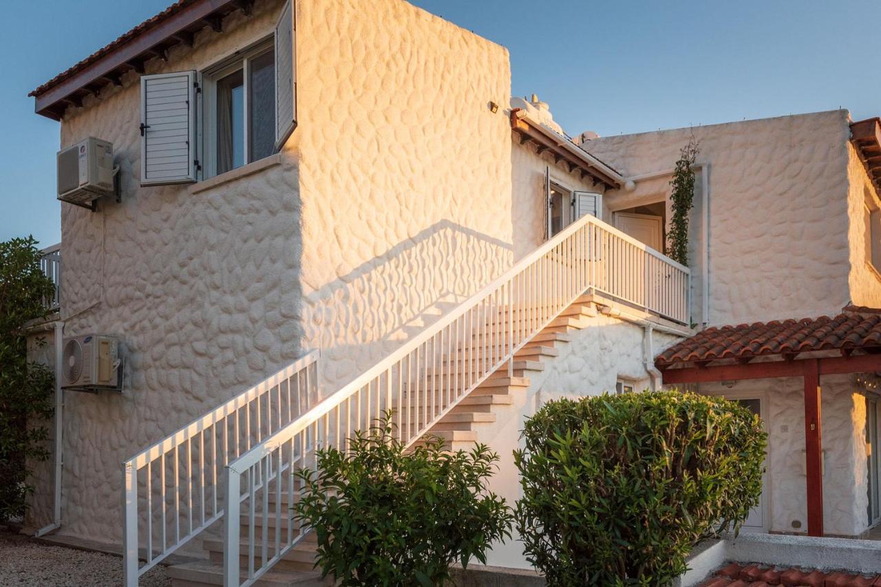 Akamas Sunset Bohemian Chic Apartment By One Villas Polis ภายนอก รูปภาพ